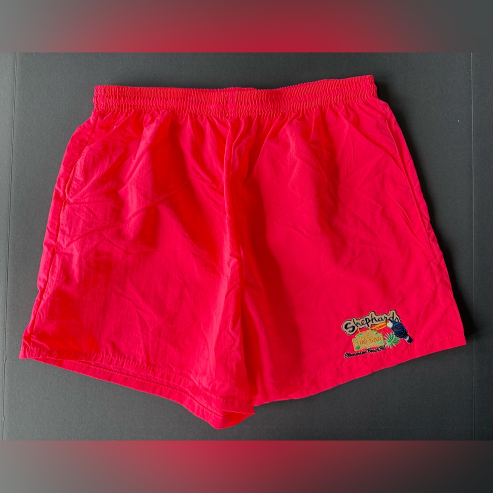 Vintage Shephard's Tiki Beach Bar & Grill Clearwater, FL Shorts - Size LARGE